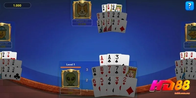 Người chơi trải nghiệm game bài chiến thuật mỗi ngày 